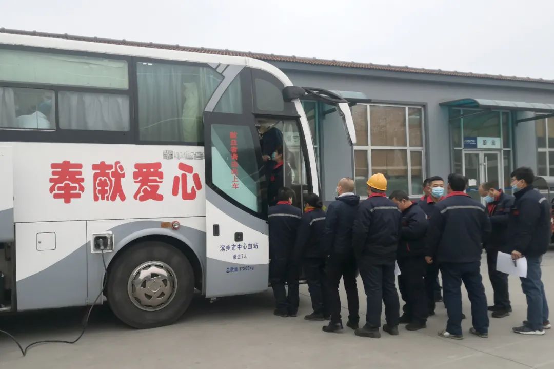 擼起袖子為生命“加油”！山東匯鑫開展無償獻血活動